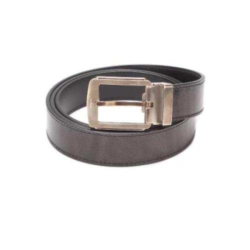 Pre-owned Leather belts