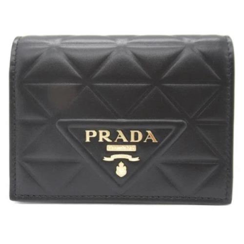 Pre-owned Leather wallets