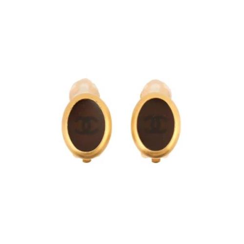 Pre-owned Fabric earrings