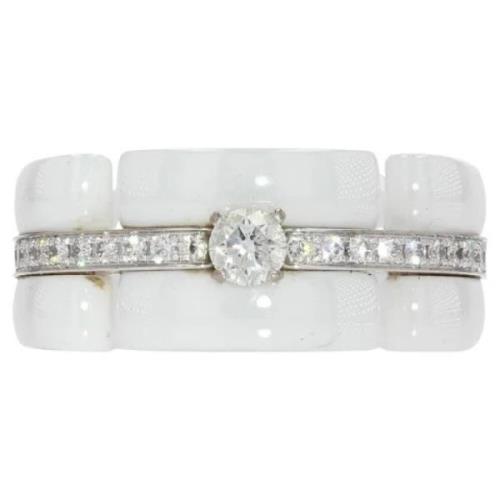 Pre-owned White Gold rings