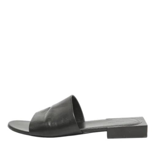 Pre-owned Leather sandals