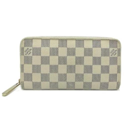 Pre-owned Fabric wallets