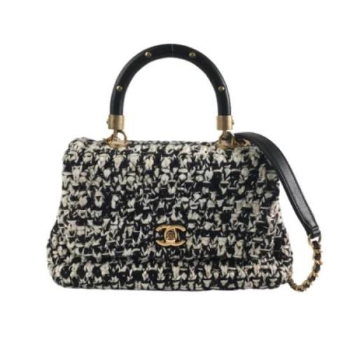 Pre-owned Wool handbags