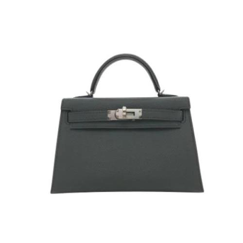 Pre-owned Leather handbags