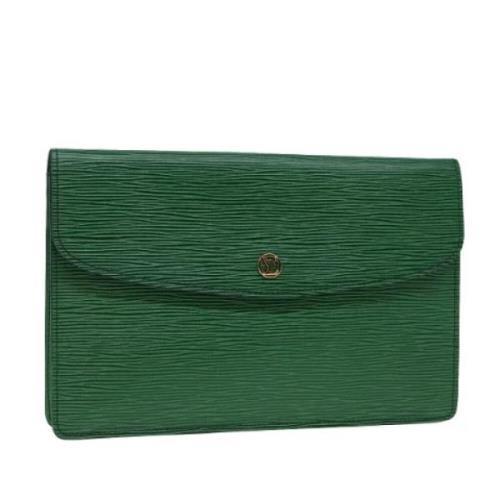 Pre-owned Leather clutches