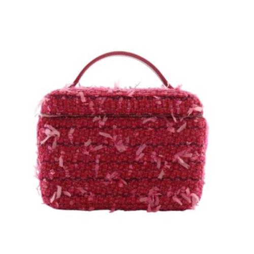 Pre-owned Wool handbags