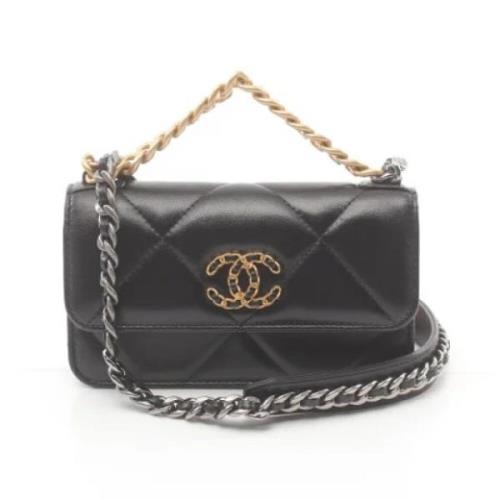 Pre-owned Leather chanel-bags