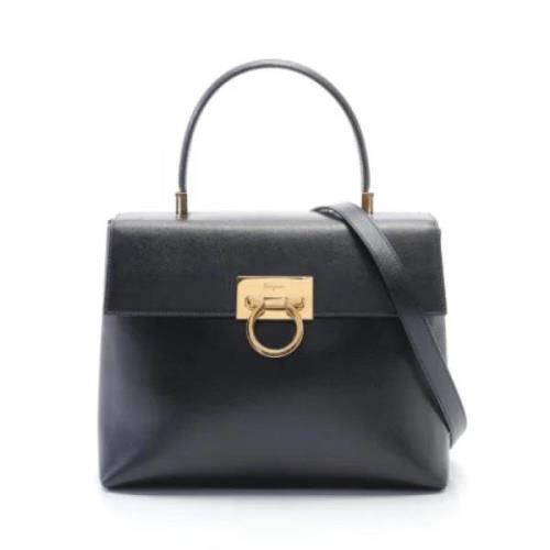 Pre-owned Leather handbags