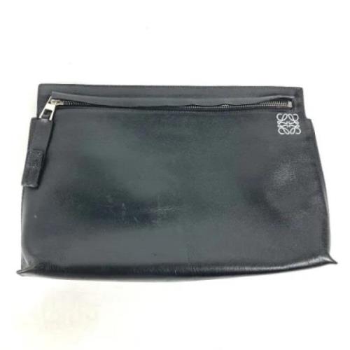 Pre-owned Leather clutches