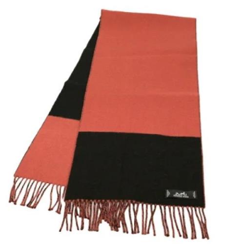 Pre-owned Cashmere scarves