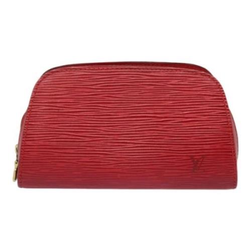 Pre-owned Leather clutches