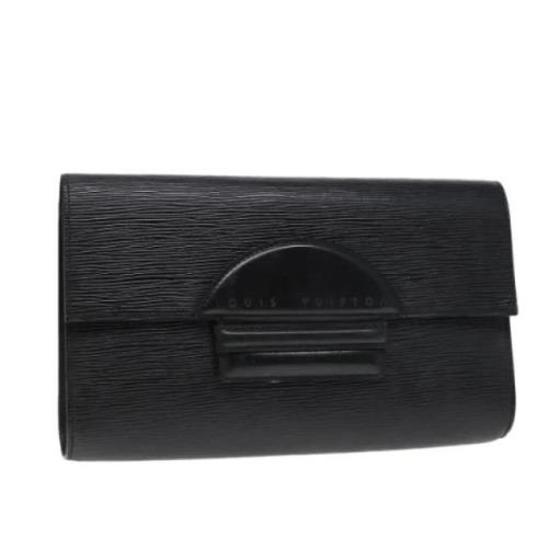 Pre-owned Leather clutches