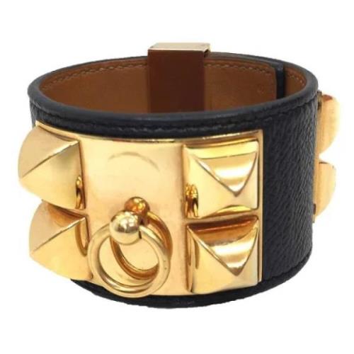 Pre-owned Leather bracelets