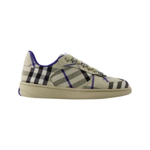 Pre-owned Fabric sneakers