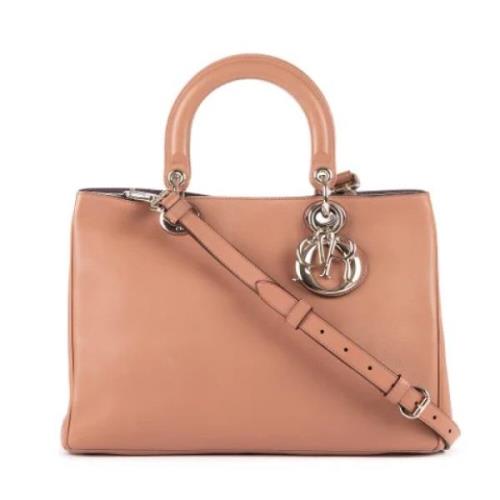 Pre-owned Leather handbags