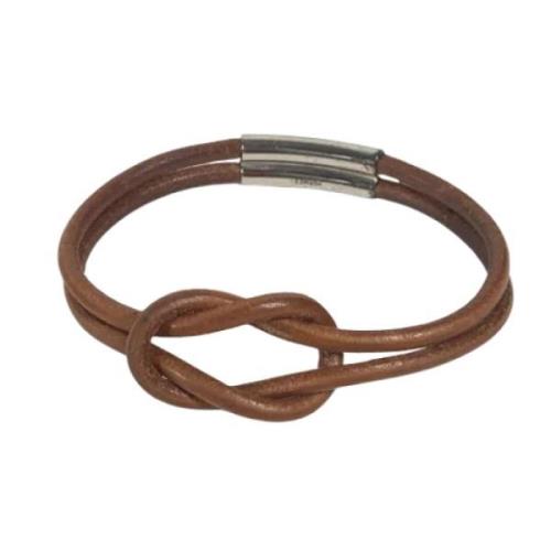 Pre-owned Leather bracelets