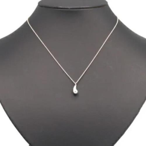 Pre-owned Silver necklaces