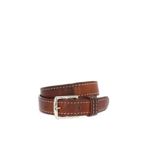 Pre-owned Leather bracelets