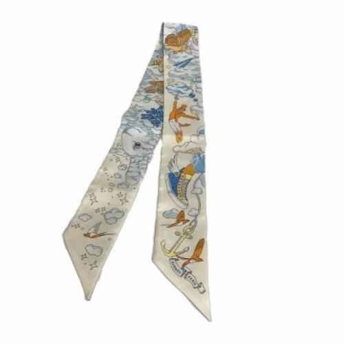 Pre-owned Canvas scarves