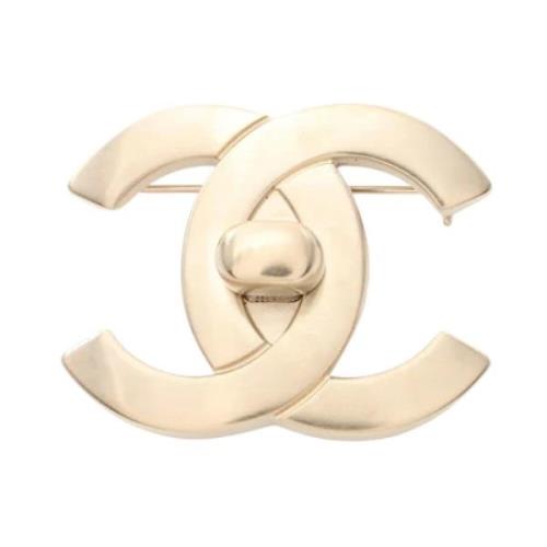 Pre-owned Metal chanel-jewelry