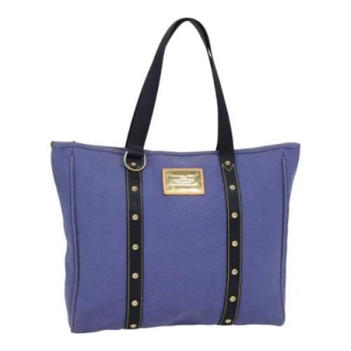 Pre-owned Canvas handbags