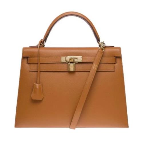 Pre-owned Leather handbags