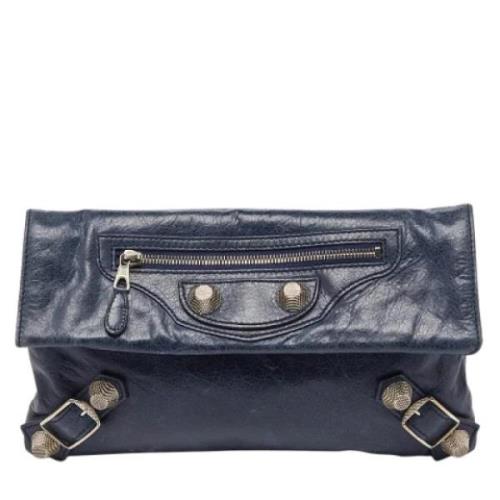 Pre-owned Leather clutches