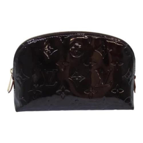 Pre-owned Leather clutches