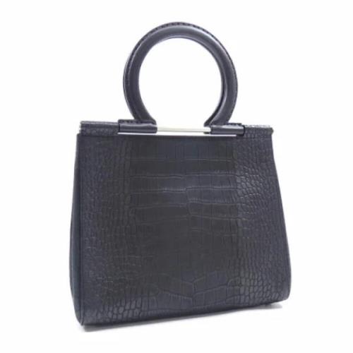 Pre-owned Leather handbags