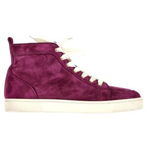 Pre-owned Suede sneakers