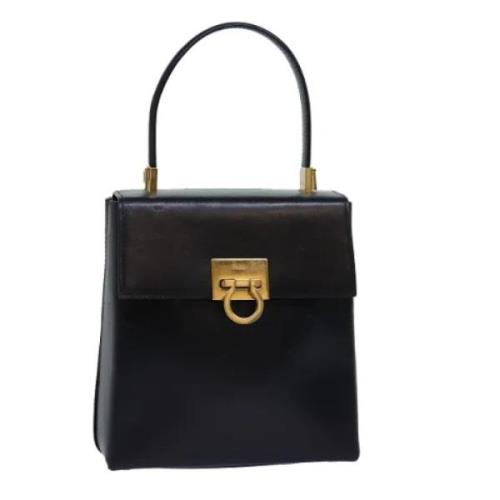 Pre-owned Leather handbags