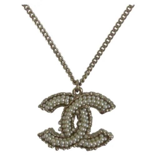 Pre-owned Metal chanel-jewelry