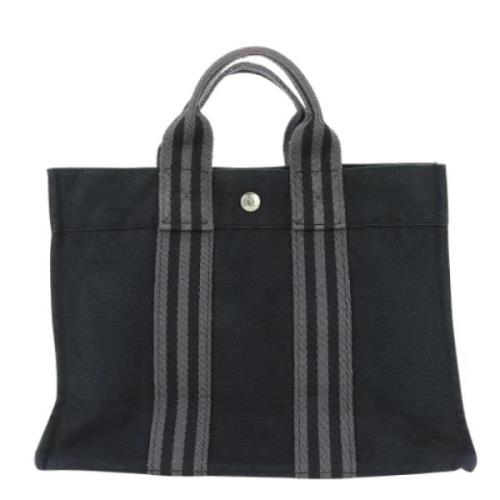 Pre-owned Canvas handbags