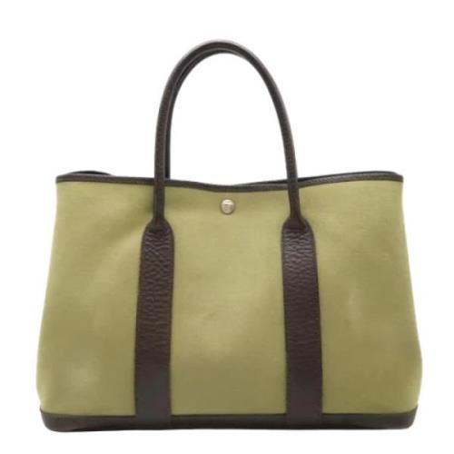 Pre-owned Canvas handbags