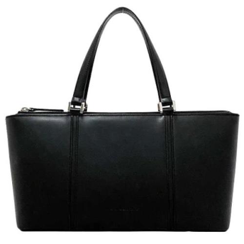 Pre-owned Leather shoulder-bags