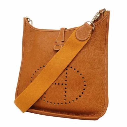 Pre-owned Leather shoulder-bags