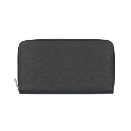 Pre-owned Leather wallets