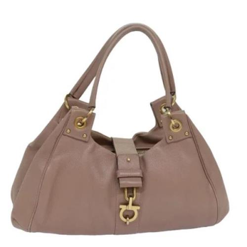 Pre-owned Leather handbags