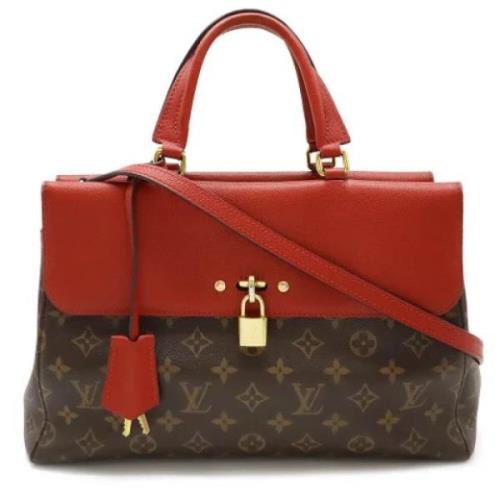 Pre-owned Leather handbags