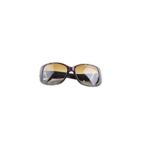 Pre-owned Plastic sunglasses