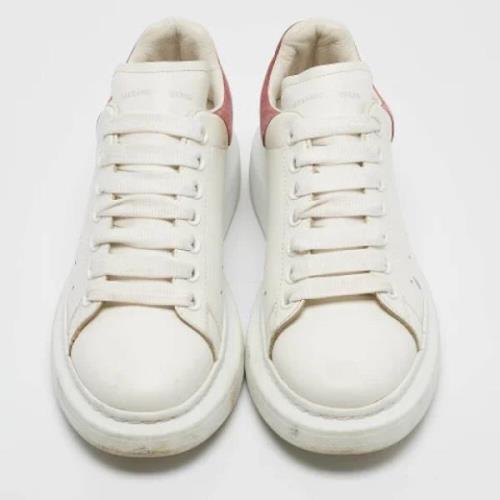 Pre-owned Leather sneakers