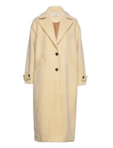 Vera Coat Yellow A-View