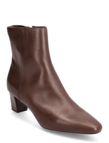 Willa Burnished Leather Bootie Brown Lauren Ralph Lauren