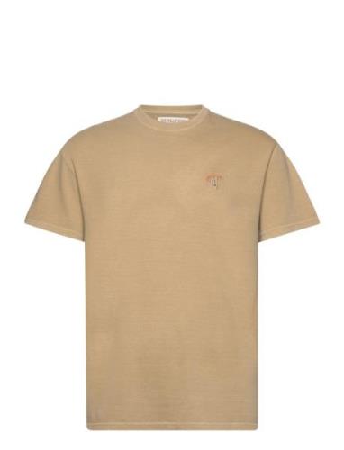 Loose T-Shirt Beige Revolution