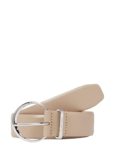 Must Rnd Buckle Belt 3.0 Cream Calvin Klein