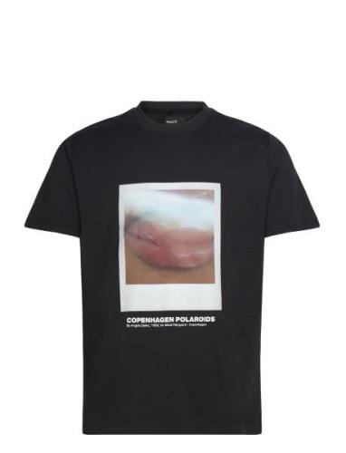 Cotton Jersey Frode Poloroide Tee Black Mads Nørgaard