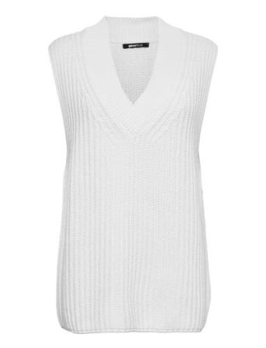 Harper Knitted Vest Vests Knitted Vests White Gina Tricot