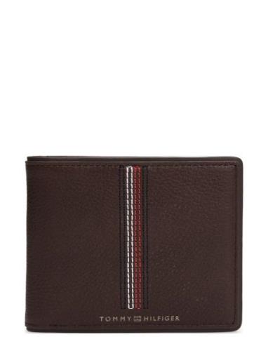 Th Casual Extra Cc And Coin Accessories Wallets Classic Wallets Brown ...