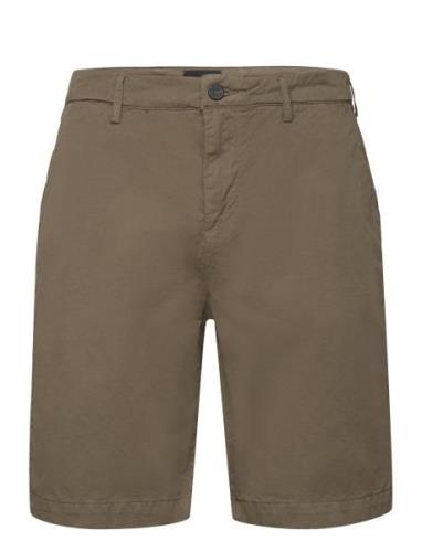 Anfield Chino Short Bottoms Shorts Chinos Shorts Khaki Green Lyle & Sc...