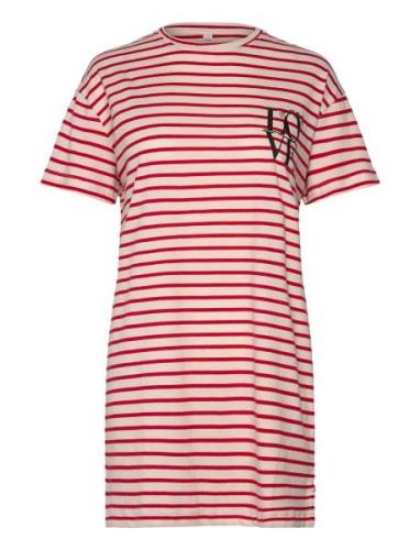 Nightie Ss Boxy Tres Bien Nattkjole Red Hunkemöller